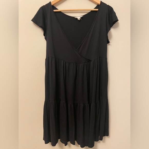 ✨See You Monday LBD 👗 - Size L - Picture 2 of 5